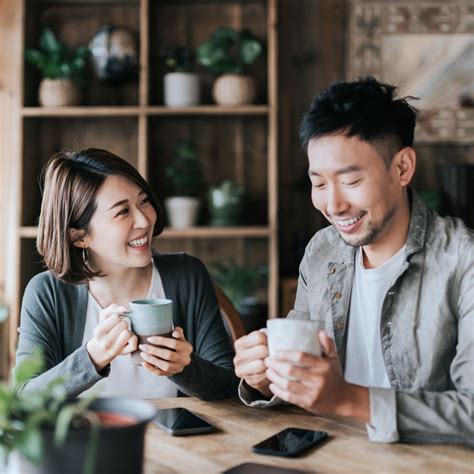 Dating in Your 40s: 13 Expert Tips for Success .